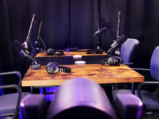 Podcasts / Studio Sessions